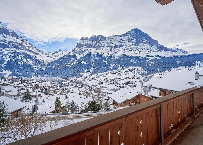 Eagle's Nest Апартаменти *